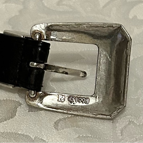 Vintage Black Leather Belt, Western, With “R” And 1998 On Buckle, Women’s 33.5 - Picture 7 of 9